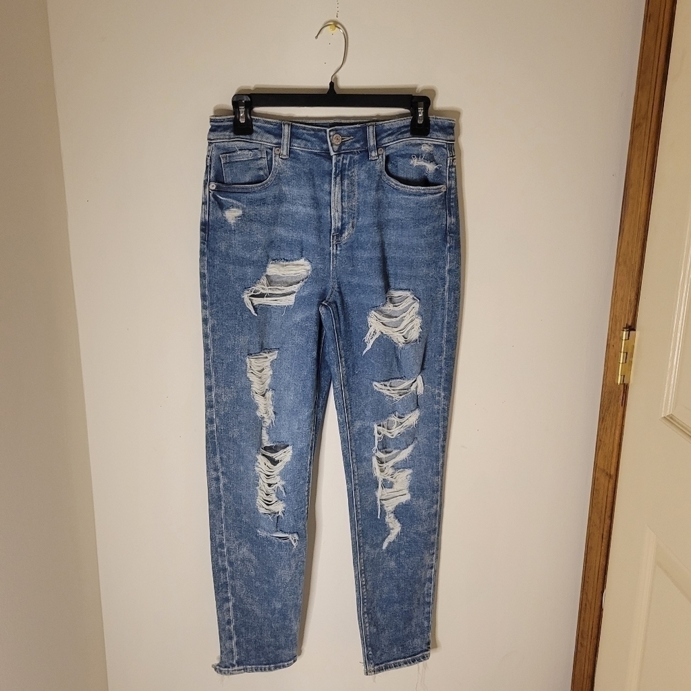 2020 American Eagle Denim Women's Mom Jean - Size (4) - Excellent Condition